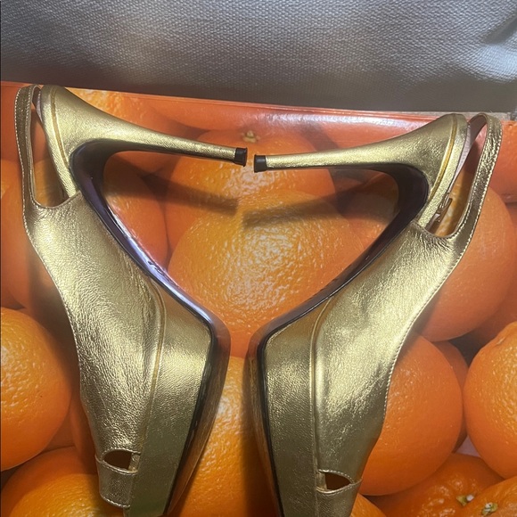 SHOEBOX NEW YORK METALLIC GOLD PEEP TOE SLINGBACK HEELS Size 40 - Picture 4 of 10